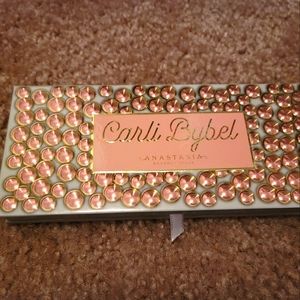 Anastasia Beverly hills Carli Byble shadow